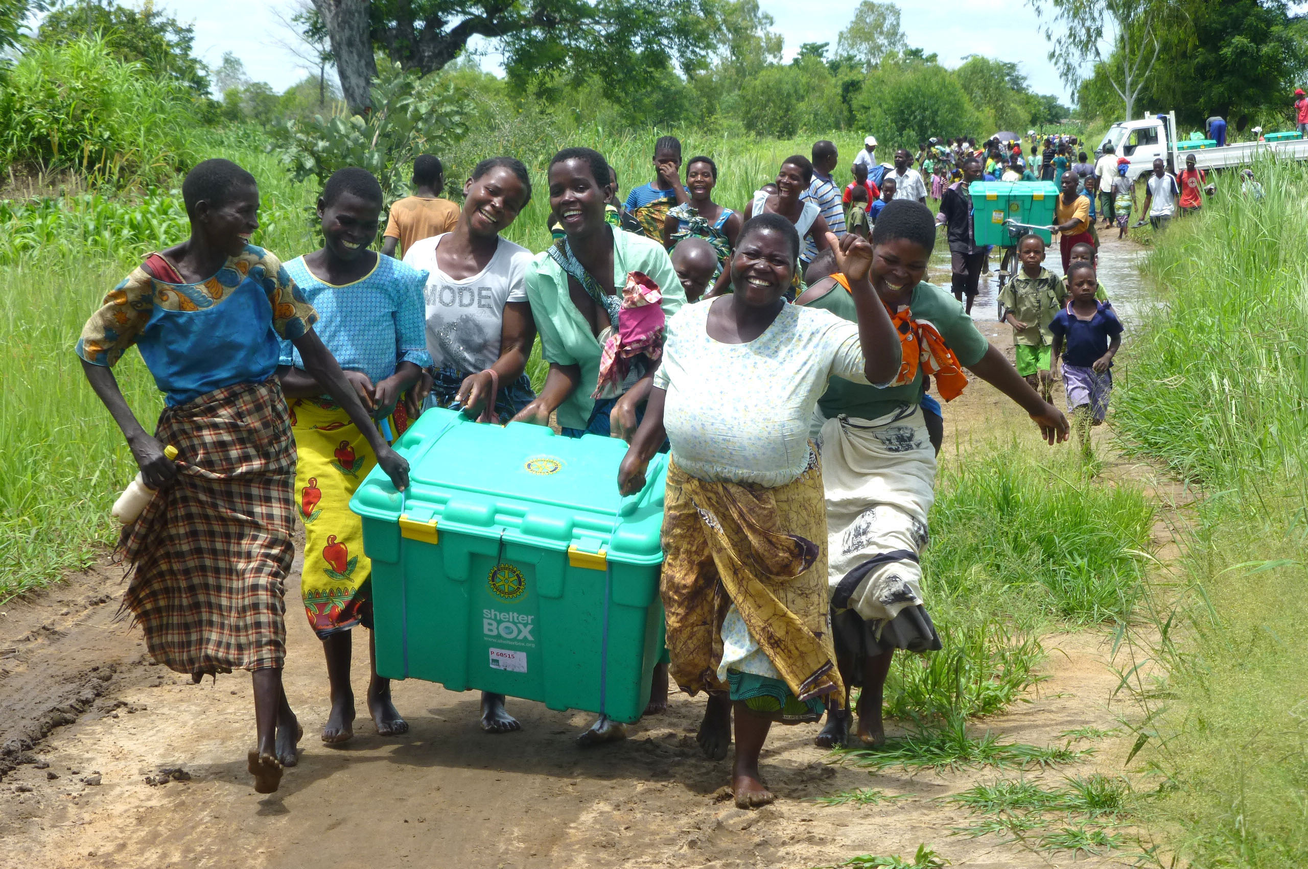 Malawians receiving Shelterboxes